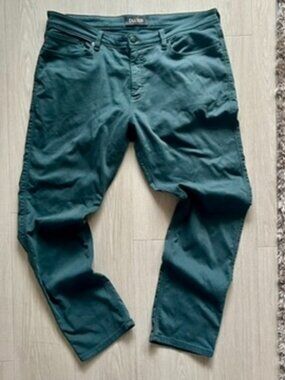Duer Du/er Jeans Mens size 38x32 No sweat relaxed taper pants Peat Stretch flex
